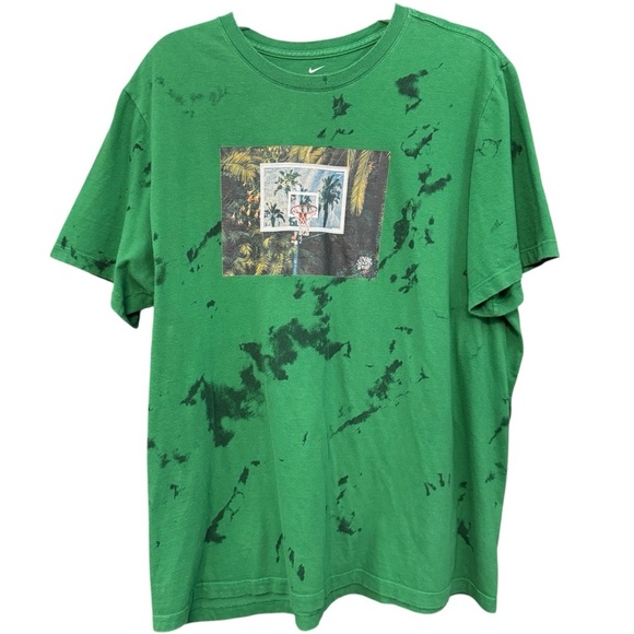 Nike Sportswear XL Green Graphic Basketball Hoop Tropical T-Shirt - Picture 1 of 6